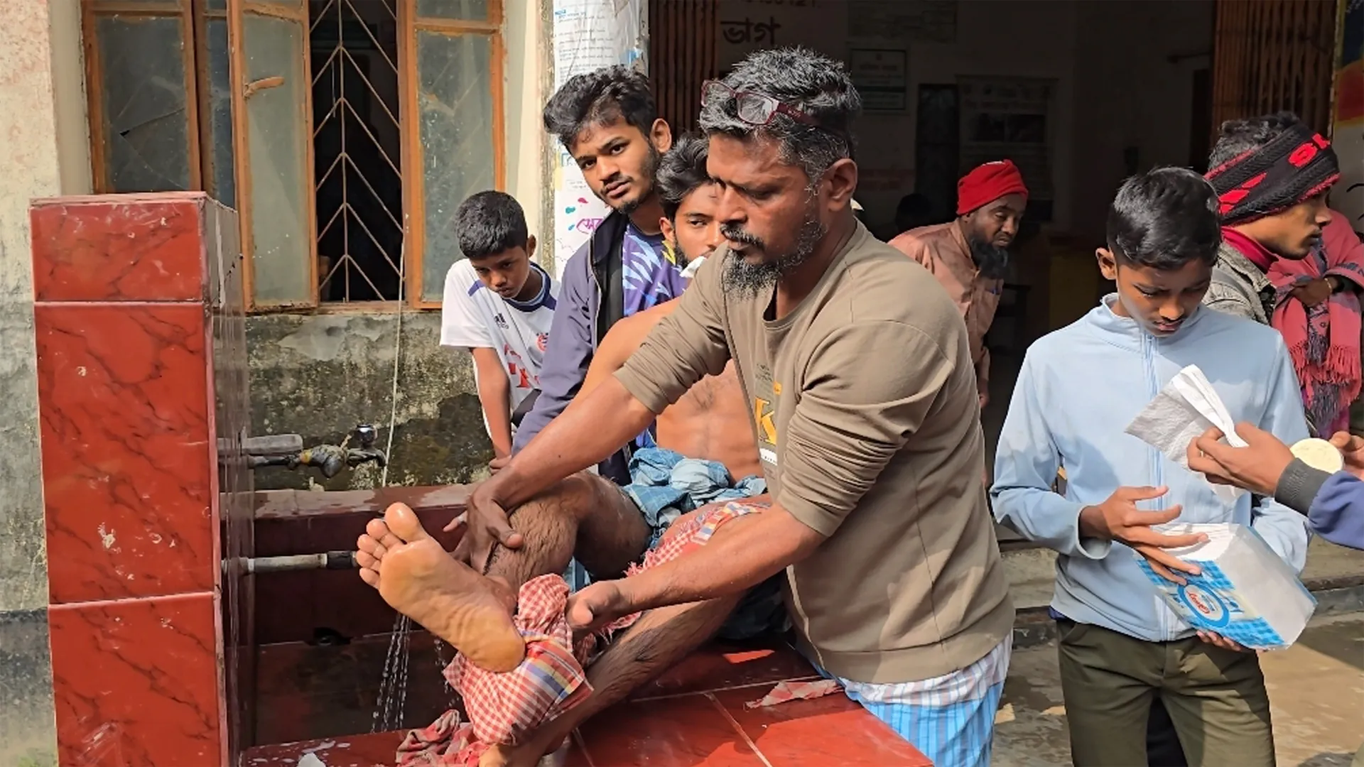 দুমকিতে পাগলা কুকুরের কামড়ে অন্তত ৩৫ জন আহত, আতঙ্ক
